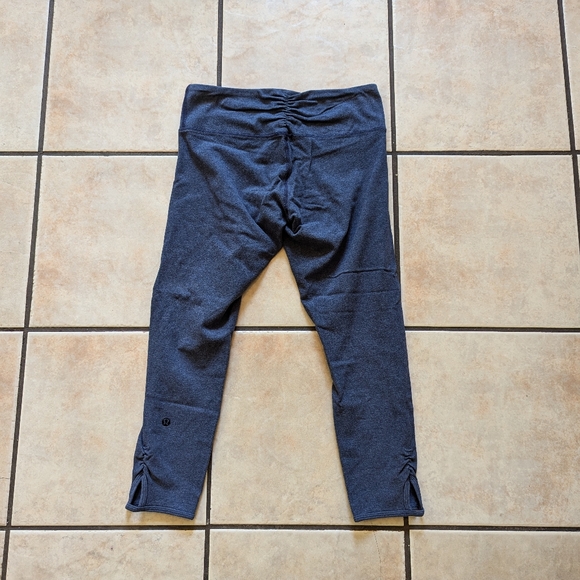 Lululemon Dhanurasana Crop II - Picture 2 of 4